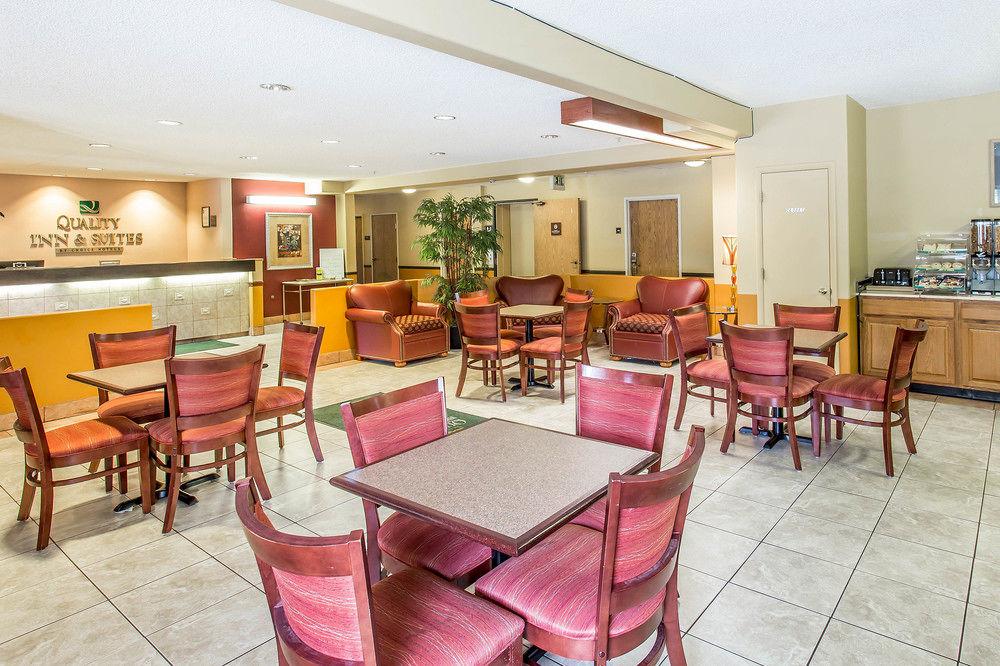 Quality Inn & Suites Lakewood - Denver Southwest Extérieur photo