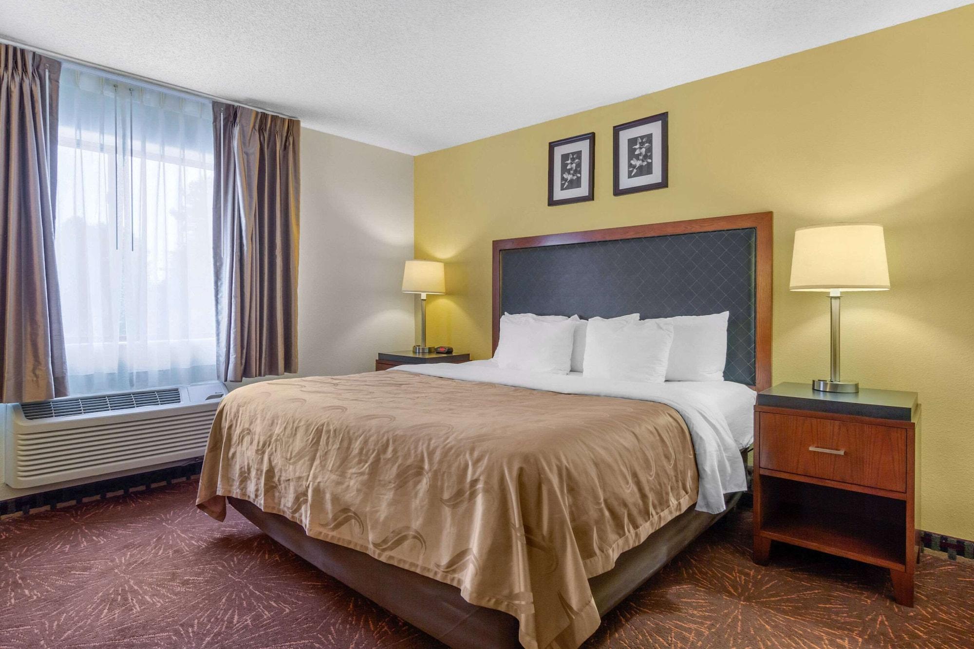 Quality Inn & Suites Lakewood - Denver Southwest Extérieur photo