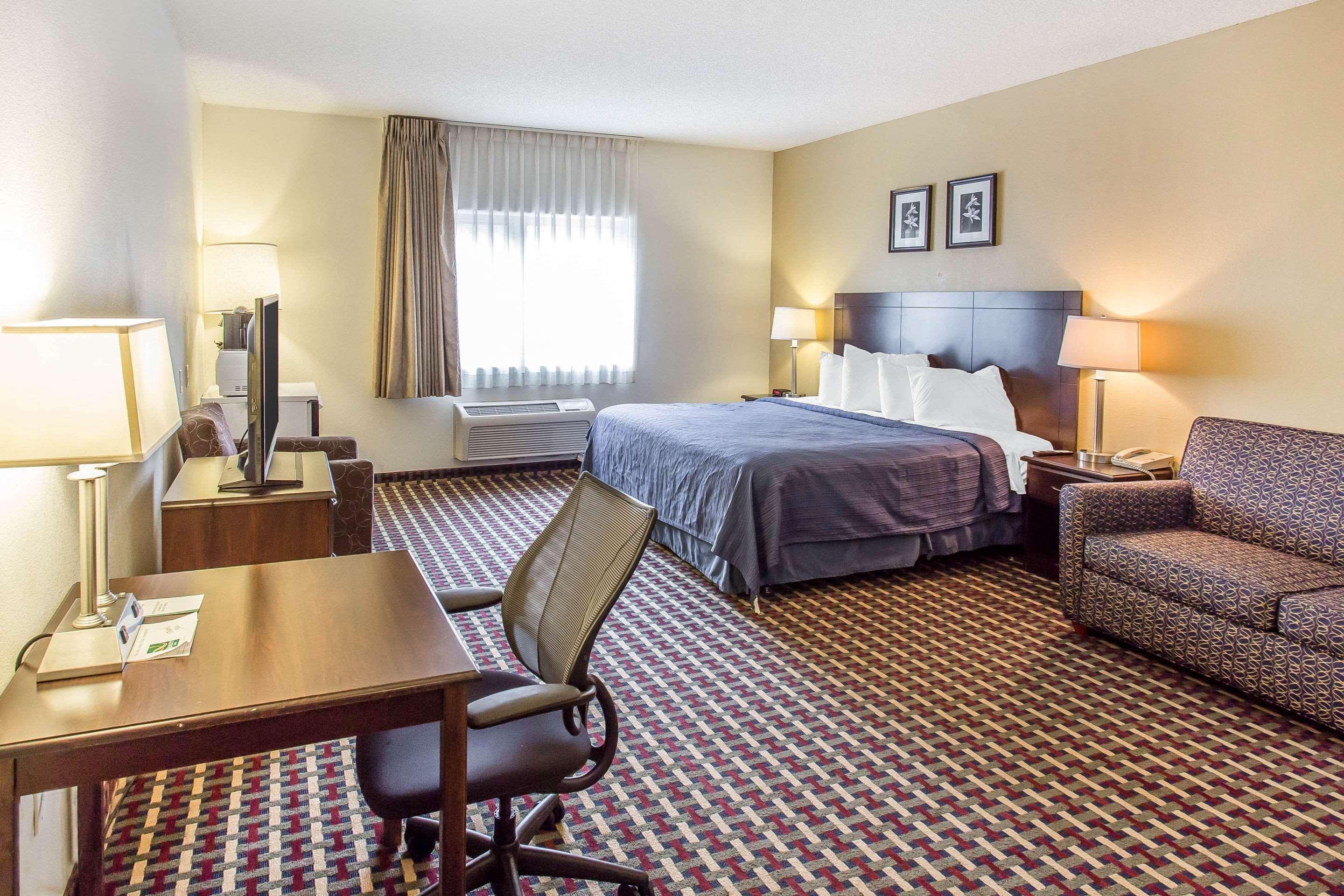 Quality Inn & Suites Lakewood - Denver Southwest Extérieur photo