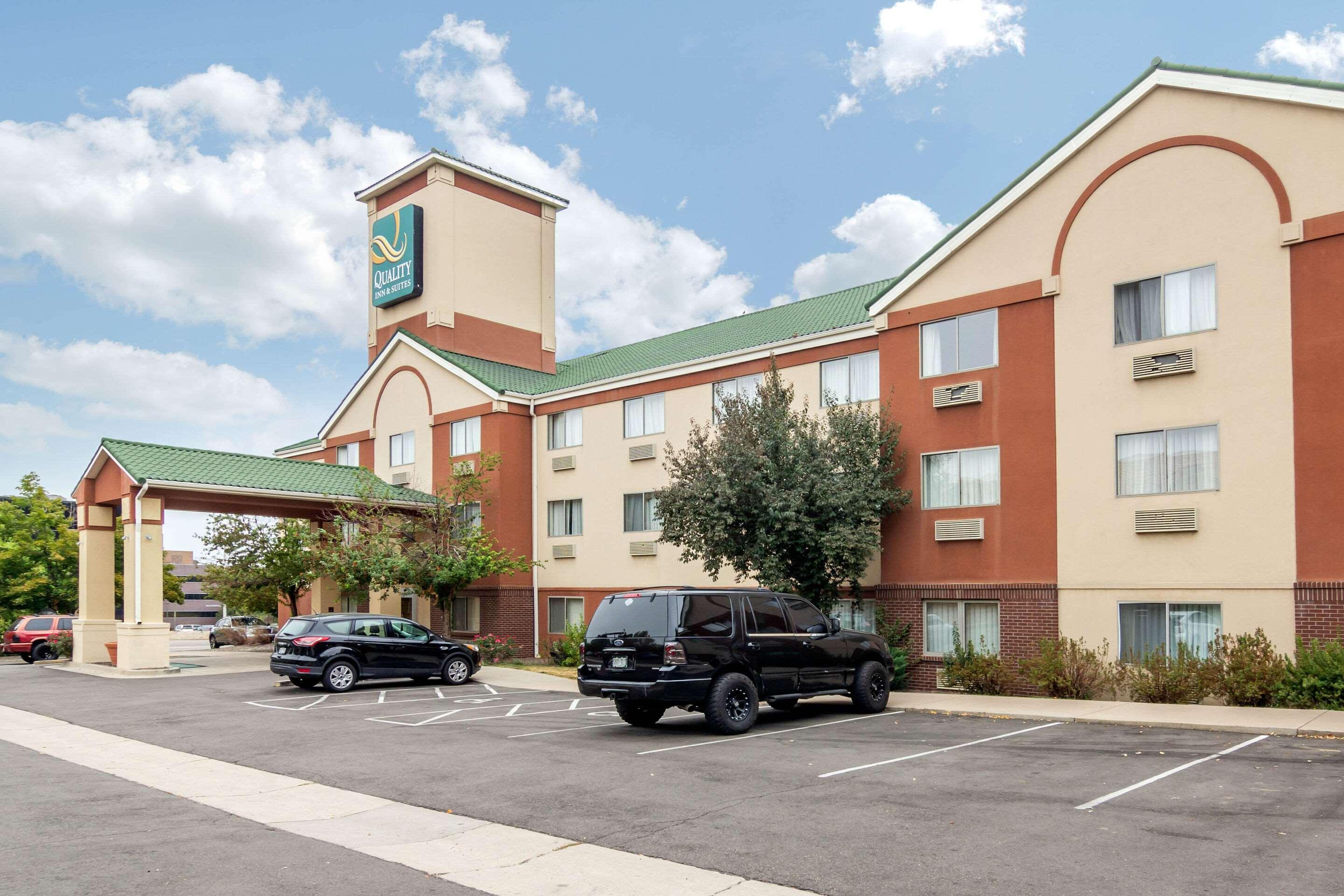 Quality Inn & Suites Lakewood - Denver Southwest Extérieur photo