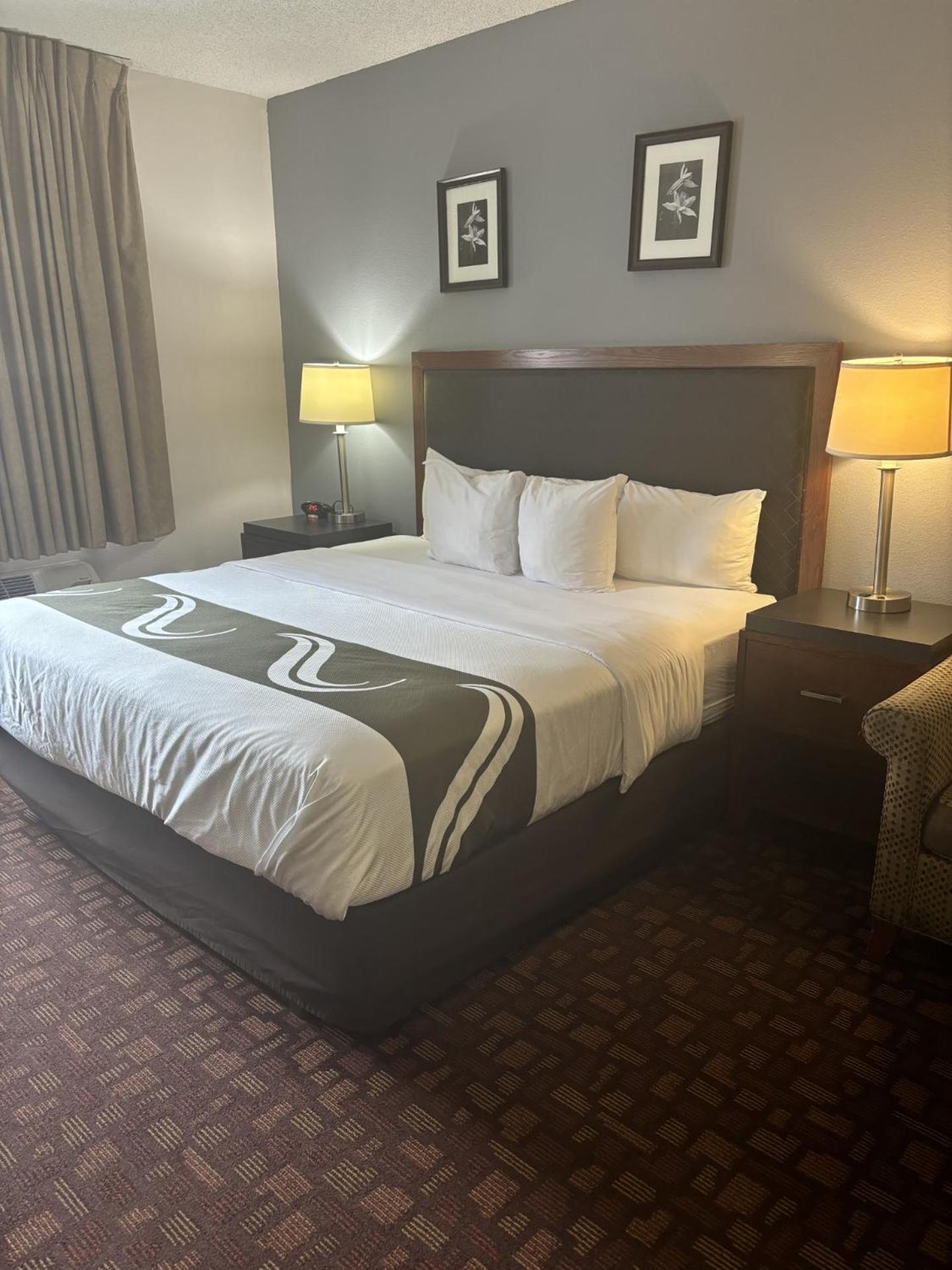 Quality Inn & Suites Lakewood - Denver Southwest Extérieur photo